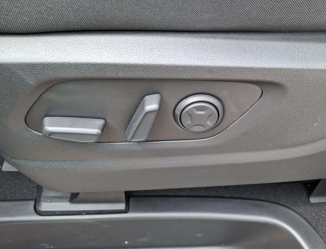 Hyundai / Staria / Grau / Comfort / / , Beispielbilder, ggf. teilweise mit Sonderausstattung