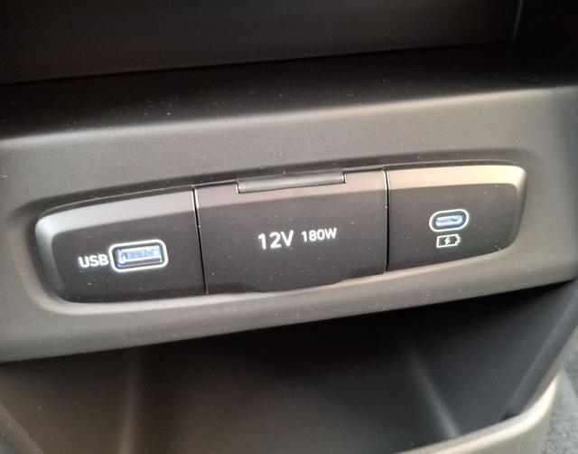 Hyundai / Staria / Grau / Comfort / / , Beispielbilder, ggf. teilweise mit Sonderausstattung