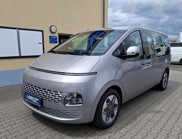 Hyundai Staria - Comfort Plus 9 Sitzer Navi Kamera Sitzheizung LED 18 Zoll Leichtmetallräder