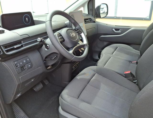 Hyundai / Staria / Silber / Comfort Plus / / , Beispielbilder, ggf. teilweise mit Sonderausstattung