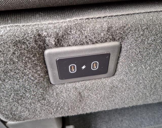 Hyundai / Staria / Silber / Comfort Plus / / , Beispielbilder, ggf. teilweise mit Sonderausstattung