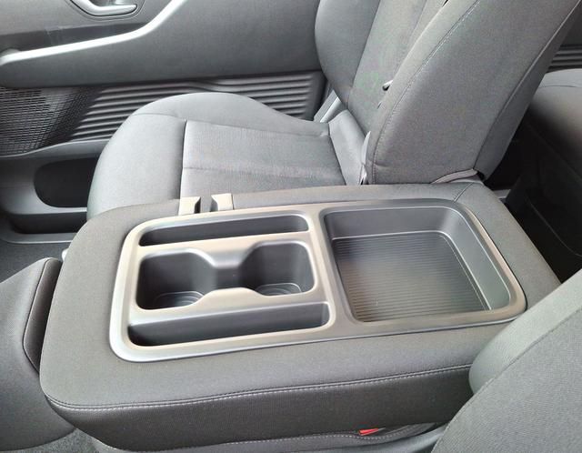 Hyundai / Staria / Silber / Comfort Plus / / , Beispielbilder, ggf. teilweise mit Sonderausstattung