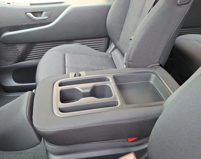 Hyundai / Staria / Silber / Comfort Plus / / , Beispielbilder, ggf. teilweise mit Sonderausstattung