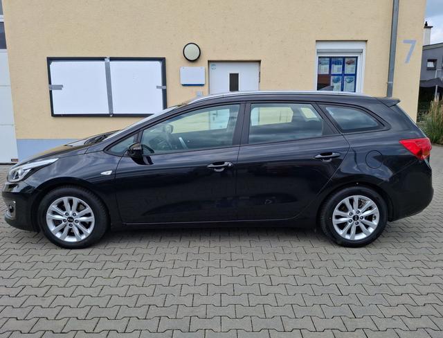 Kia / Ceed Sportswagon / / / / 