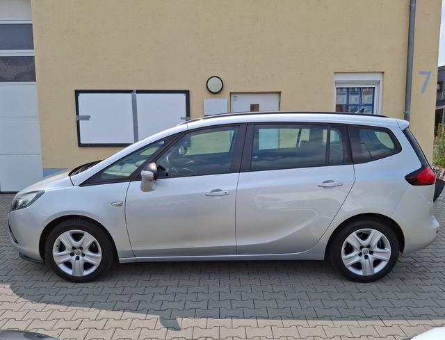 Opel / Zafira Tourer / / / / 