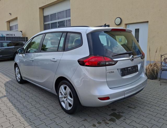 Opel / Zafira Tourer / / / / 