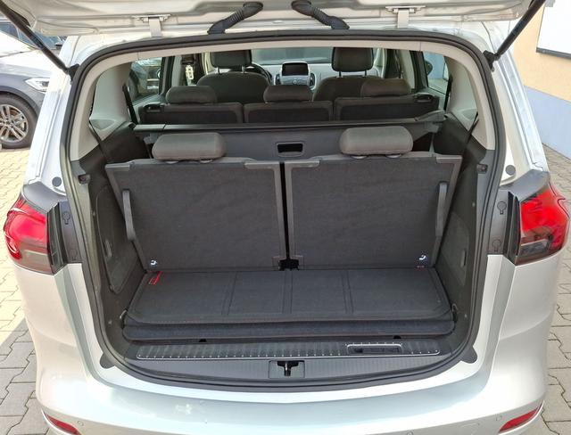 Opel / Zafira Tourer / / / / 