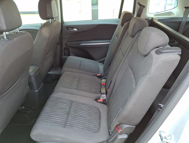 Opel / Zafira Tourer / / / / 