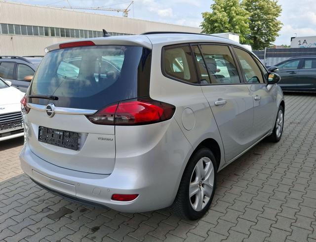 Opel / Zafira Tourer / / / / 