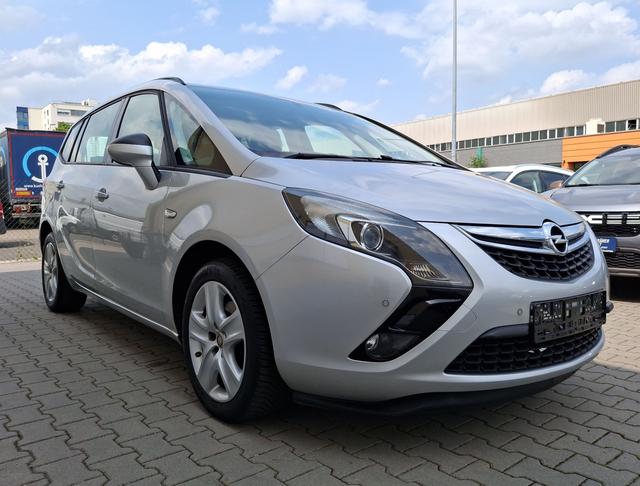 Opel / Zafira Tourer / / / / 