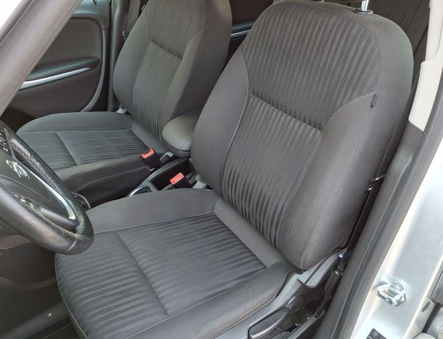 Opel / Zafira Tourer / / / / 