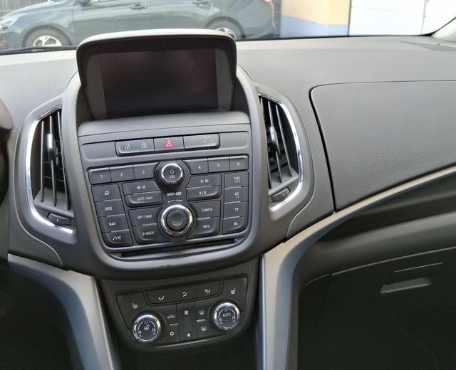 Opel / Zafira Tourer / / / / 