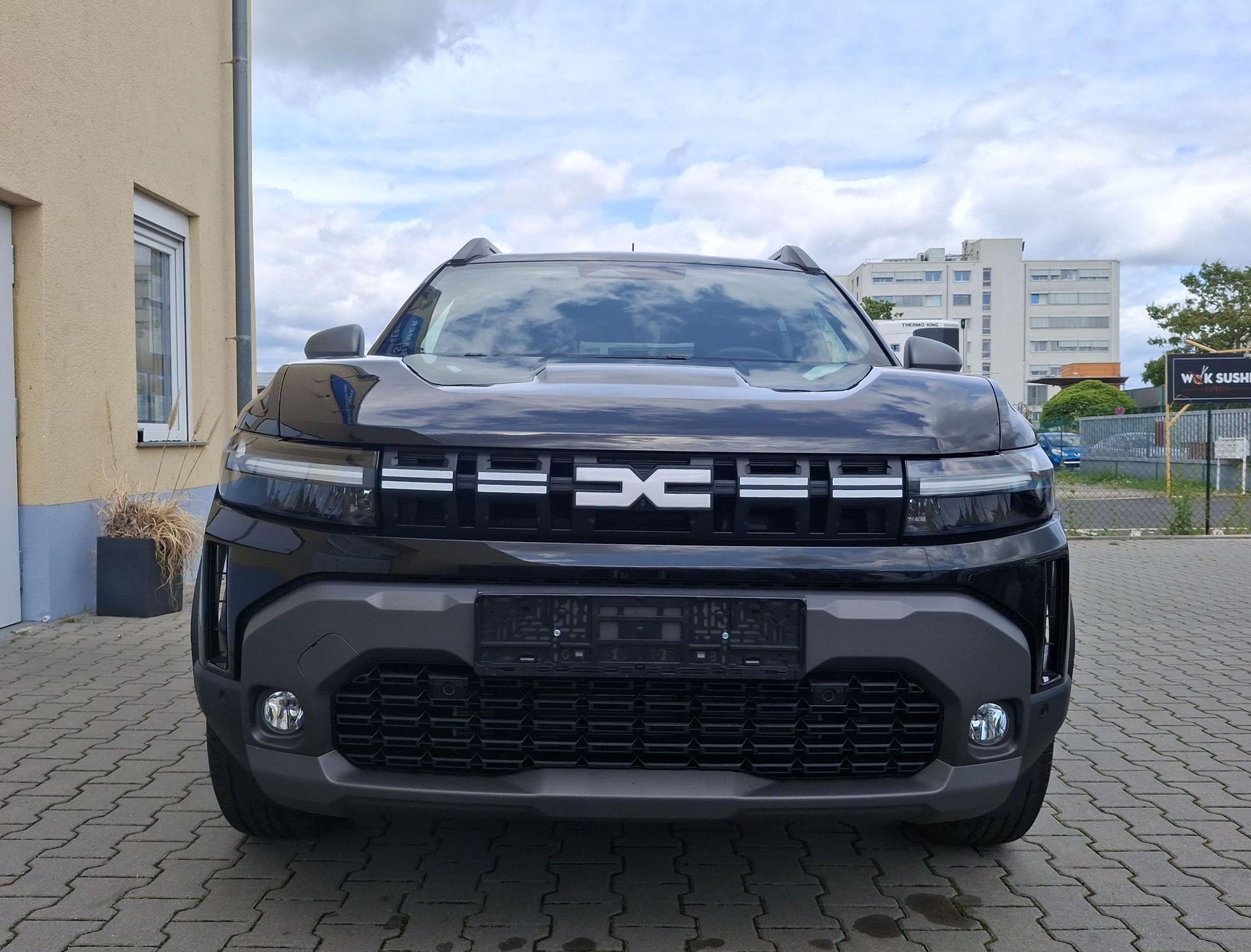 Dacia / Duster / Schwarz / Journey /  / 