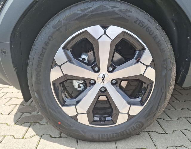 Dacia / Duster / Schwarz / Journey / / , Beispielbilder, ggf. teilweise mit Sonderausstattung