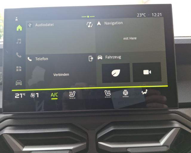 Dacia / Duster / Schwarz / Journey / / , Beispielbilder, ggf. teilweise mit Sonderausstattung