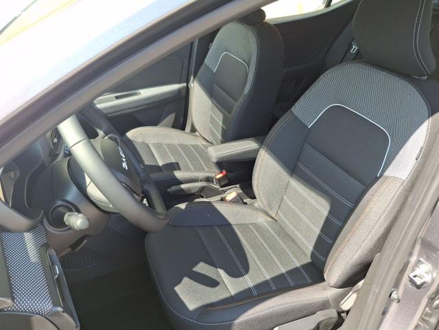 Dacia / Sandero Stepway / Grau / Expression / / , Beispielbilder, ggf. teilweise mit Sonderausstattung