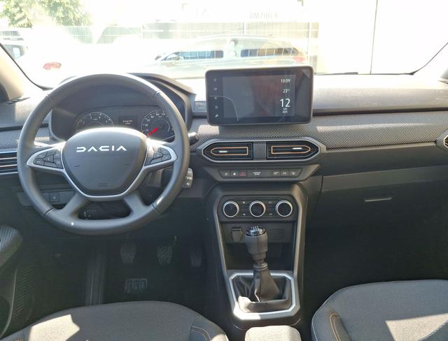 Dacia / Sandero Stepway / Grau / Expression / / , Beispielbilder, ggf. teilweise mit Sonderausstattung