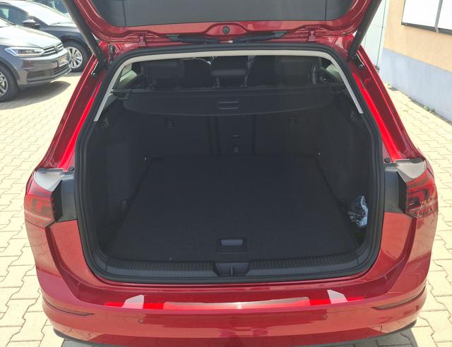 Volkswagen / Golf Variant / Rot / Ltd People AHK / Red Kings / , Beispielbilder, ggf. teilweise mit Sonderausstattung