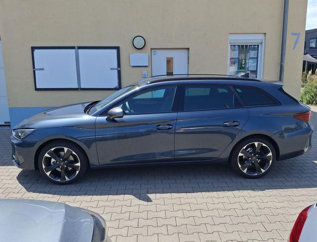 Cupra / Leon Sportstourer / Grau / / / , Beispielbilder, ggf. teilweise mit Sonderausstattung