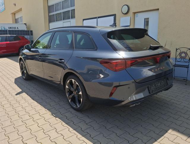 Cupra / Leon Sportstourer / Grau / / / , Beispielbilder, ggf. teilweise mit Sonderausstattung