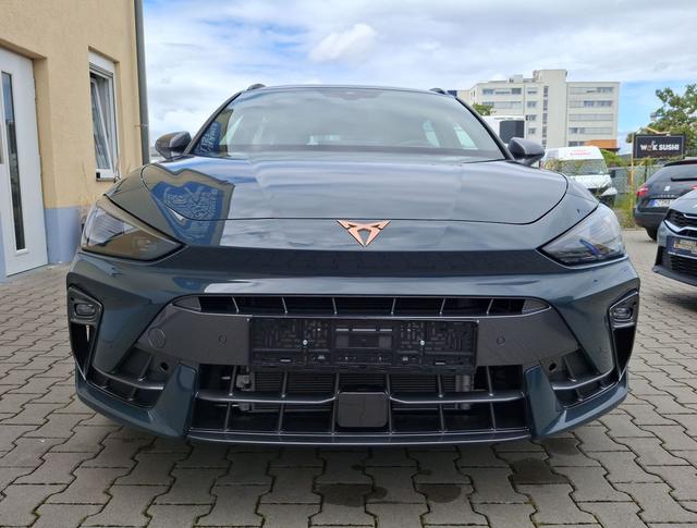 Cupra / Leon Sportstourer / Blau / Basis / / , Beispielbilder, ggf. teilweise mit Sonderausstattung