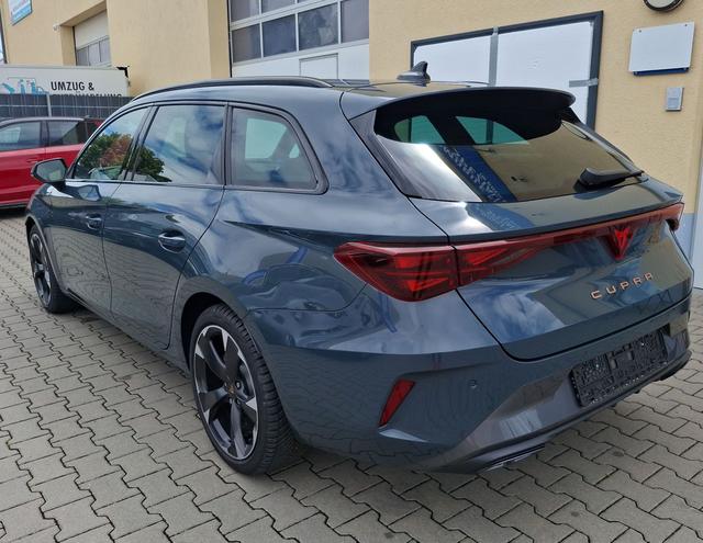 Cupra / Leon Sportstourer / Blau / Basis / / , Beispielbilder, ggf. teilweise mit Sonderausstattung