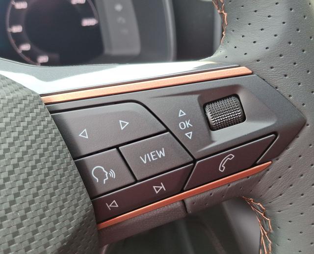Cupra / Leon Sportstourer / Blau / Basis / / , Beispielbilder, ggf. teilweise mit Sonderausstattung