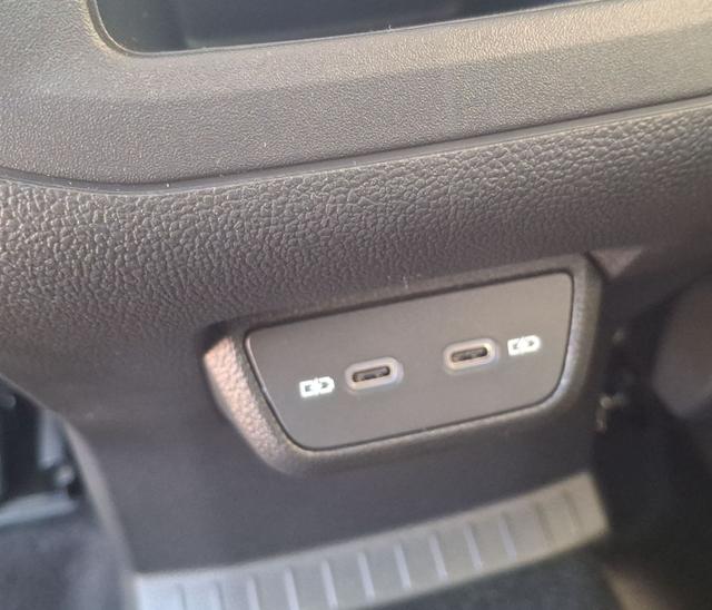 Volkswagen / T-Cross / Grau / Life / / , Beispielbilder, ggf. teilweise mit Sonderausstattung