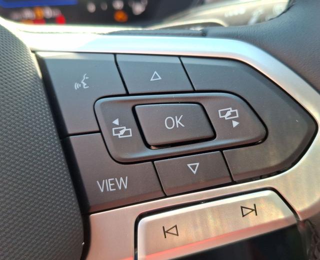 Volkswagen / T-Cross / Grau / Life / / , Beispielbilder, ggf. teilweise mit Sonderausstattung