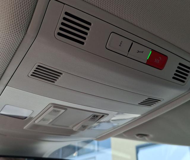 Volkswagen / T-Cross / Grau / Life / / , Beispielbilder, ggf. teilweise mit Sonderausstattung