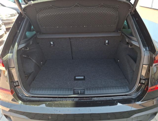 Skoda / Kamiq / Schwarz / Monte Carlo AHK / / , Beispielbilder, ggf. teilweise mit Sonderausstattung