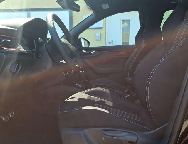 Skoda / Kamiq / Schwarz / Monte Carlo AHK / / , Beispielbilder, ggf. teilweise mit Sonderausstattung