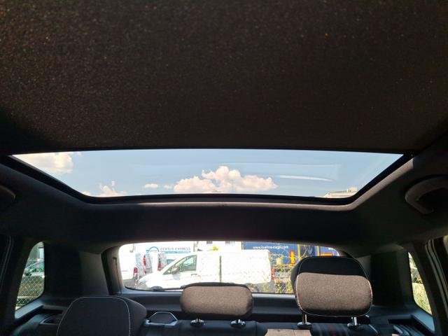 Skoda / Kamiq / Schwarz / Monte Carlo AHK / / , Beispielbilder, ggf. teilweise mit Sonderausstattung
