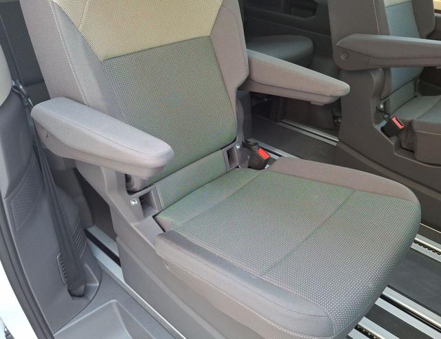 Volkswagen / T7 Multivan / Weiß / Edition Easy Open Travel / / , Beispielbilder, ggf. teilweise mit Sonderausstattung