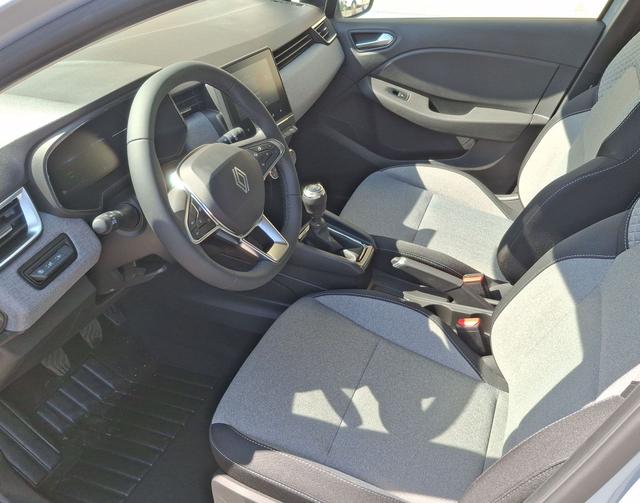 Renault Clio Evolution SHZ Navi Kamera Tempomat 