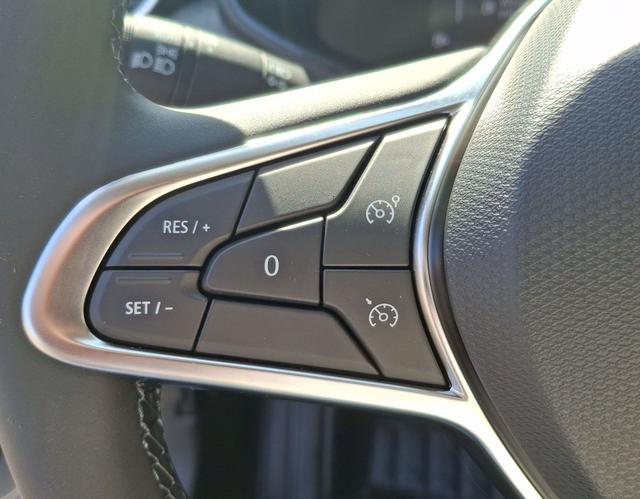 Renault Clio Evolution SHZ Navi Kamera Tempomat 