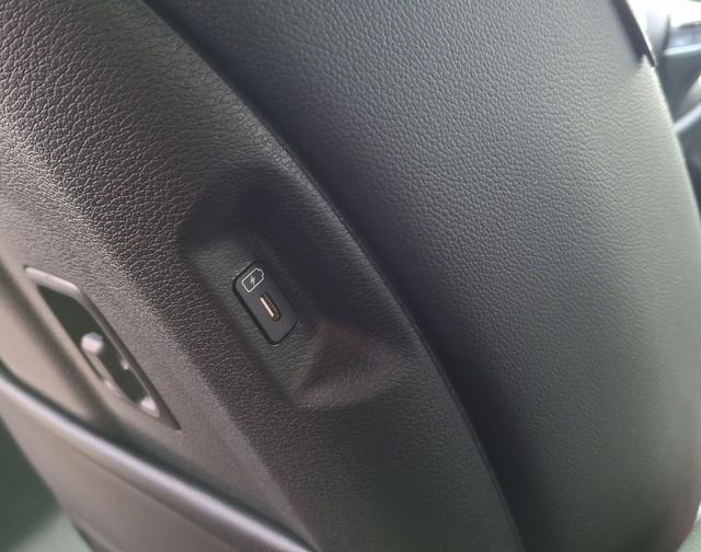Kia / Sportage / Grün / Edition 30 / / , Beispielbilder, ggf. teilweise mit Sonderausstattung