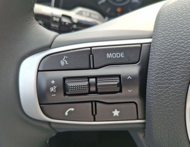 Kia / Sportage / Grün / Edition 30 / / , Beispielbilder, ggf. teilweise mit Sonderausstattung