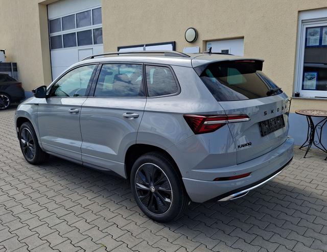 Skoda / Karoq / Grau / Sportline +AHK / / , Beispielbilder, ggf. teilweise mit Sonderausstattung