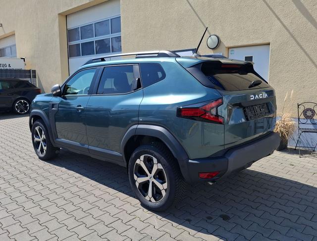 Dacia / Duster / Grün / Journey / / , Beispielbilder, ggf. teilweise mit Sonderausstattung