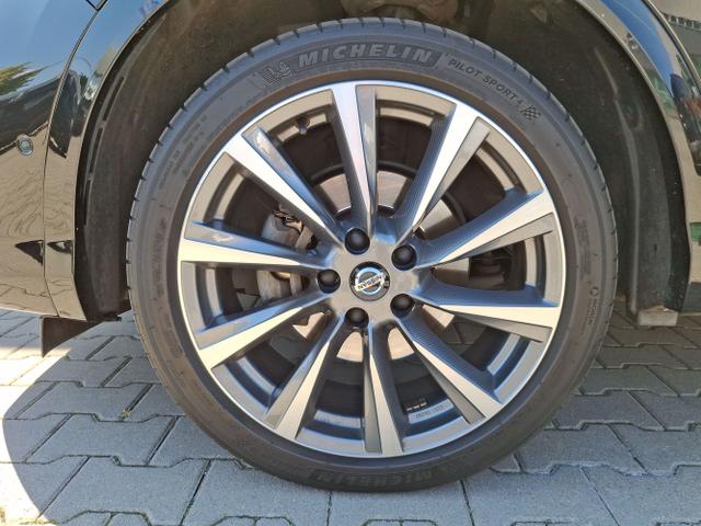Nissan / Qashqai / / / / 