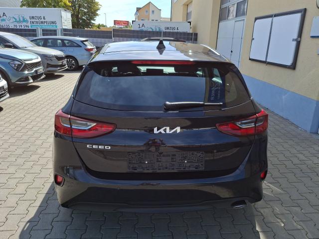 Kia / Ceed / Schwarz / Spin / / , Beispielbilder, ggf. teilweise mit Sonderausstattung