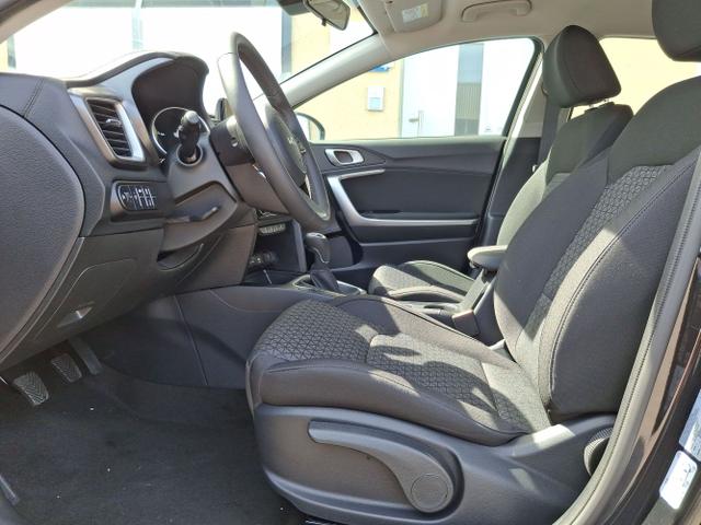 Kia / Ceed / Schwarz / Spin / / , Beispielbilder, ggf. teilweise mit Sonderausstattung