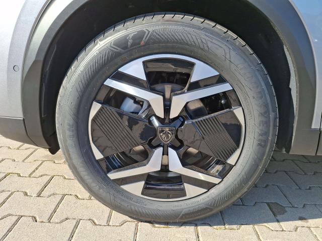 Peugeot / 2008 / Silber / Allure / Selektion Grey / , Beispielbilder, ggf. teilweise mit Sonderausstattung