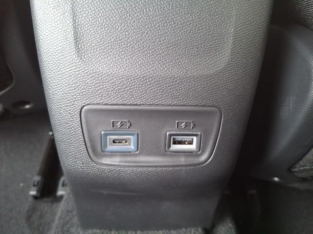 Peugeot / 2008 / Grau / Allone / / , Beispielbilder, ggf. teilweise mit Sonderausstattung