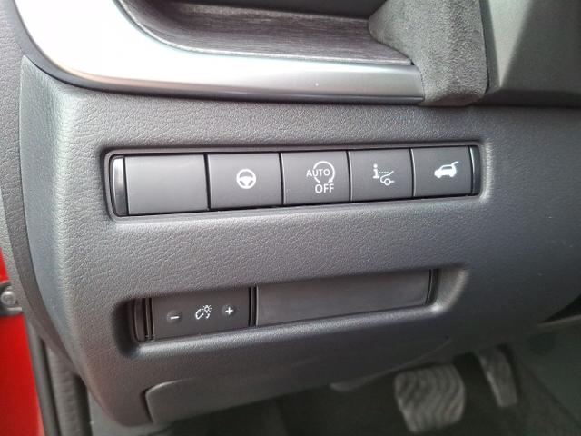 Nissan / Qashqai / Rot / Tekna+ / / , Bild dient zur Illustration und zeigt aufpreispflichtige Sonderausstattung. "Die Herstellergarantie beginnt bei EU-Fahrzeugen bereits bei Auslieferung vom ausl&auml;ndischen Lieferanten und kann um mehr als 14 Tage verk&uuml;rzt sein.