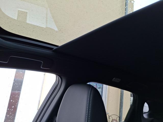 Nissan / Qashqai / Rot / Tekna+ / / , Bild dient zur Illustration und zeigt aufpreispflichtige Sonderausstattung. "Die Herstellergarantie beginnt bei EU-Fahrzeugen bereits bei Auslieferung vom ausl&auml;ndischen Lieferanten und kann um mehr als 14 Tage verk&uuml;rzt sein.