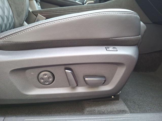 Nissan / Qashqai / Rot / Tekna+ / / , Bild dient zur Illustration und zeigt aufpreispflichtige Sonderausstattung. "Die Herstellergarantie beginnt bei EU-Fahrzeugen bereits bei Auslieferung vom ausl&auml;ndischen Lieferanten und kann um mehr als 14 Tage verk&uuml;rzt sein.