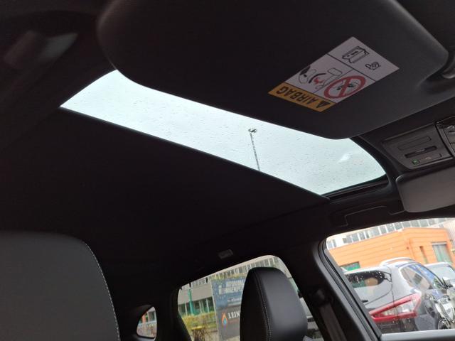 Nissan / Qashqai / Rot / Tekna+ / / , Bild dient zur Illustration und zeigt aufpreispflichtige Sonderausstattung. "Die Herstellergarantie beginnt bei EU-Fahrzeugen bereits bei Auslieferung vom ausl&auml;ndischen Lieferanten und kann um mehr als 14 Tage verk&uuml;rzt sein.