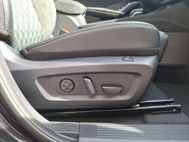 Nissan / Qashqai / Schwarz / Tekna + / / , Bild dient zur Illustration und zeigt aufpreispflichtige Sonderausstattung. "Die Herstellergarantie beginnt bei EU-Fahrzeugen bereits bei Auslieferung vom ausl&auml;ndischen Lieferanten und kann um mehr als 14 Tage verk&uuml;rzt sein.